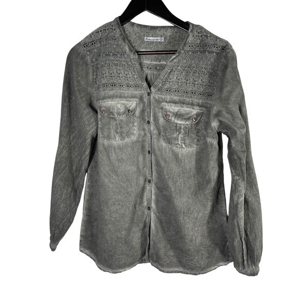 Amanda Blu Tops - Amanda Blu Gray Lace Yoke Button Front‎ Shirt Women's 100% Cotton Long Sleeve S